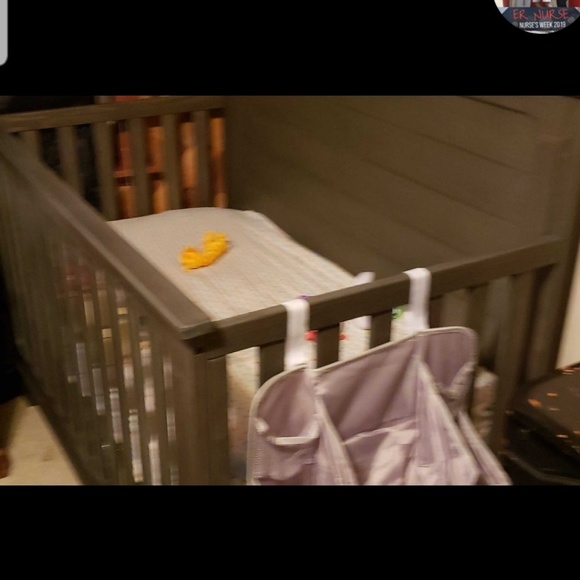 A cribe - Picture 4 of 4